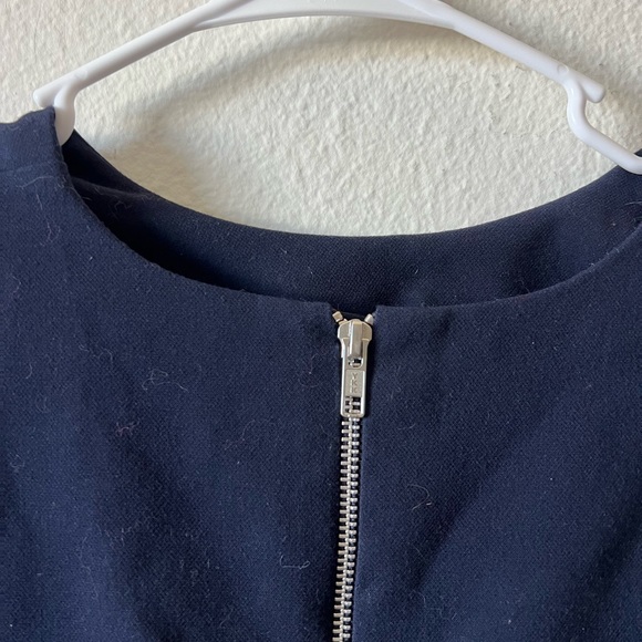 *READ DESCRIPTION: Navy Blue Jacket - Picture 3 of 8